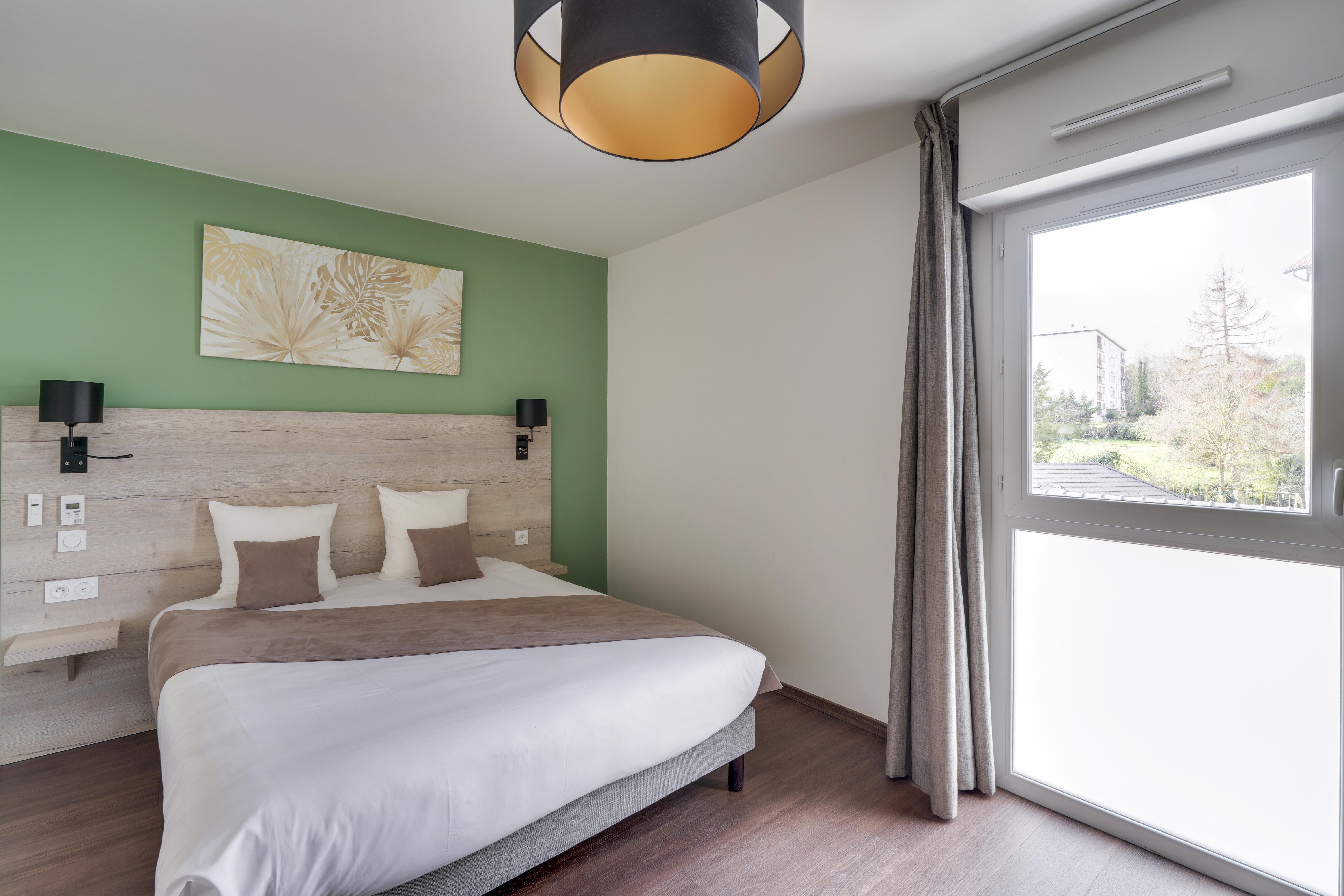 All Suites Appart Hotel Massy Palaiseau Exteriör bild