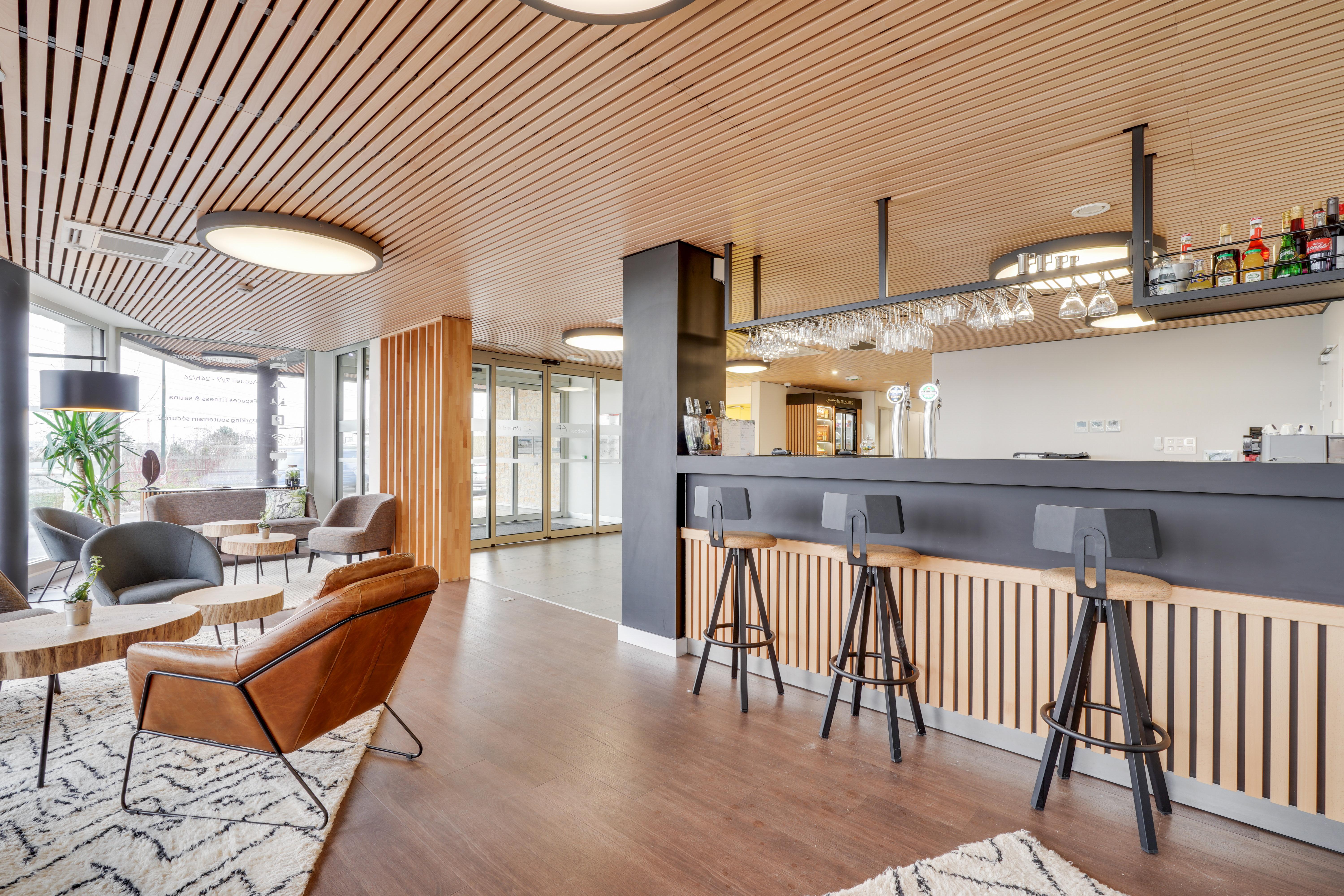 All Suites Appart Hotel Massy Palaiseau Exteriör bild