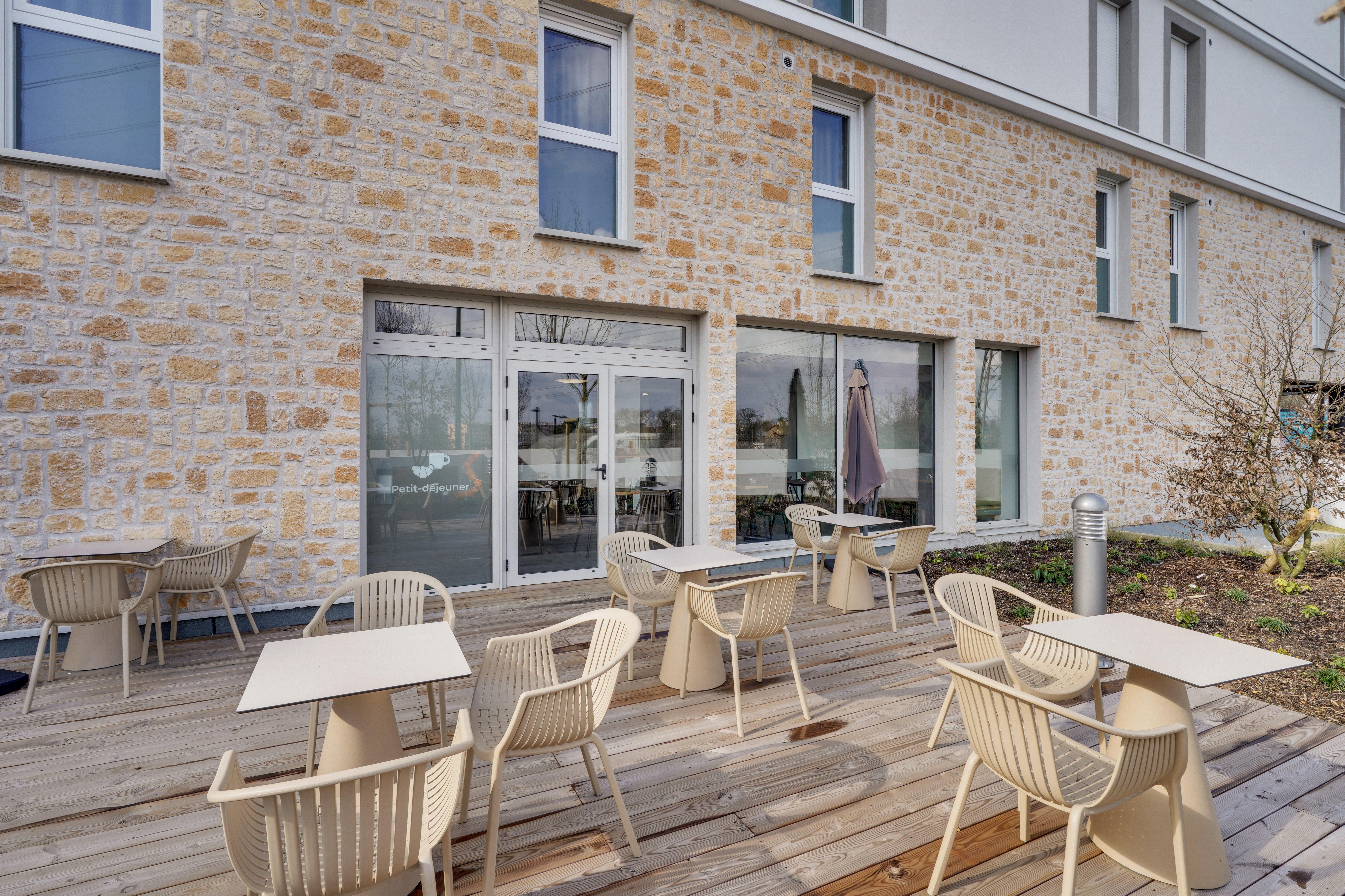 All Suites Appart Hotel Massy Palaiseau Exteriör bild