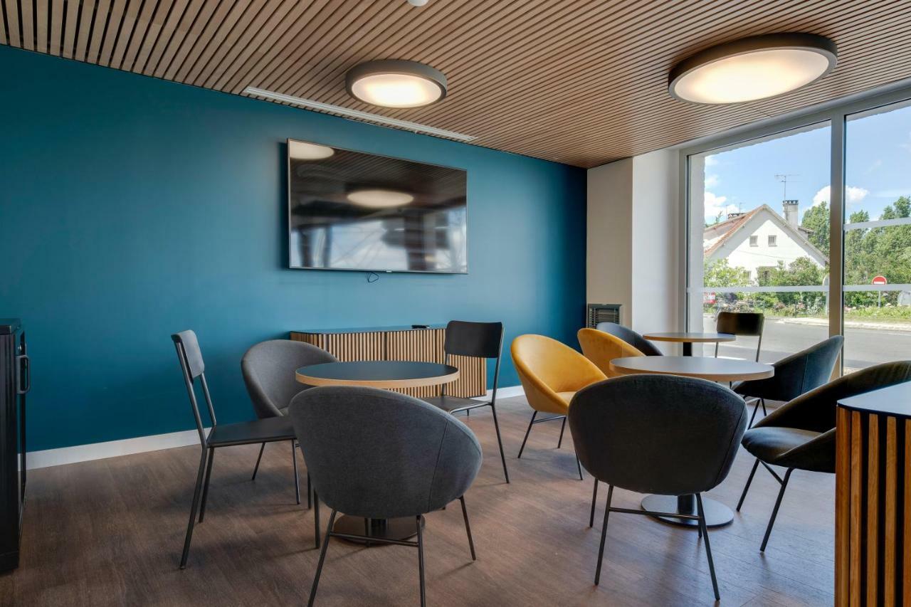 All Suites Appart Hotel Massy Palaiseau Exteriör bild
